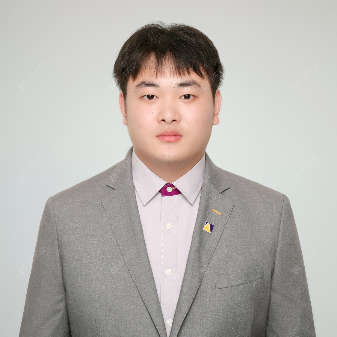 二手经纪人储召俊