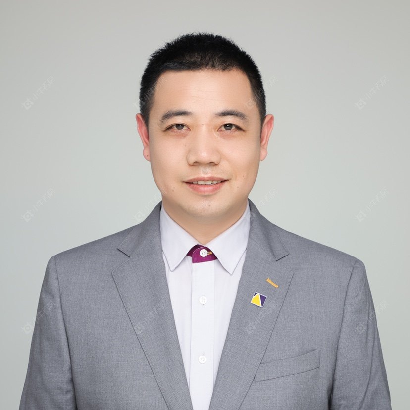 二手经纪人施鎏臻