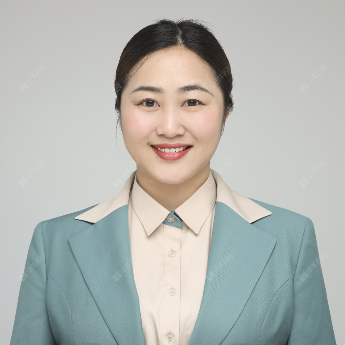 二手经纪人史羽孜