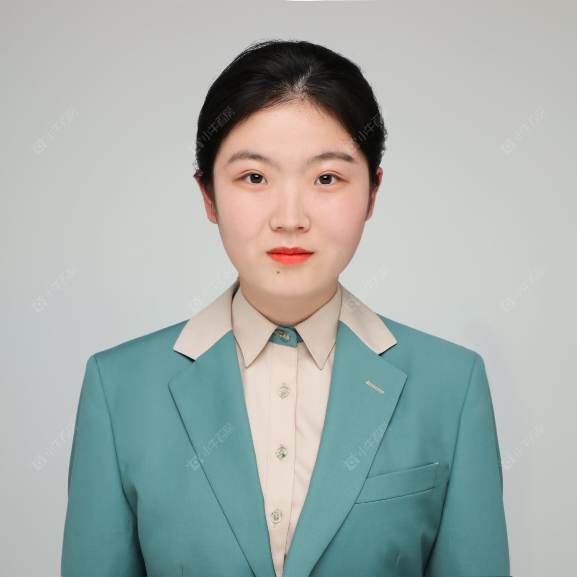 undefined经纪人刘彤