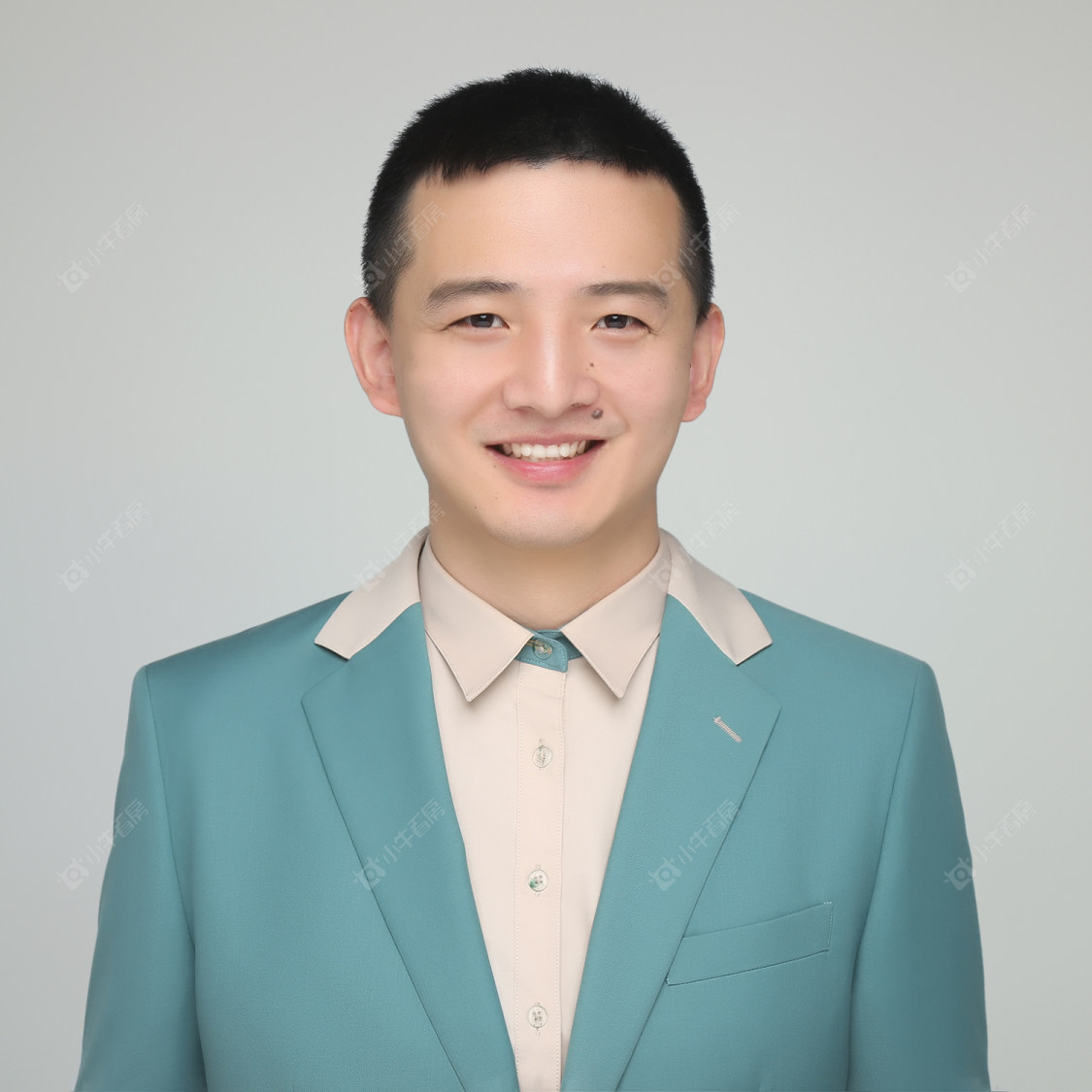 楼盘经纪人刘佳斌