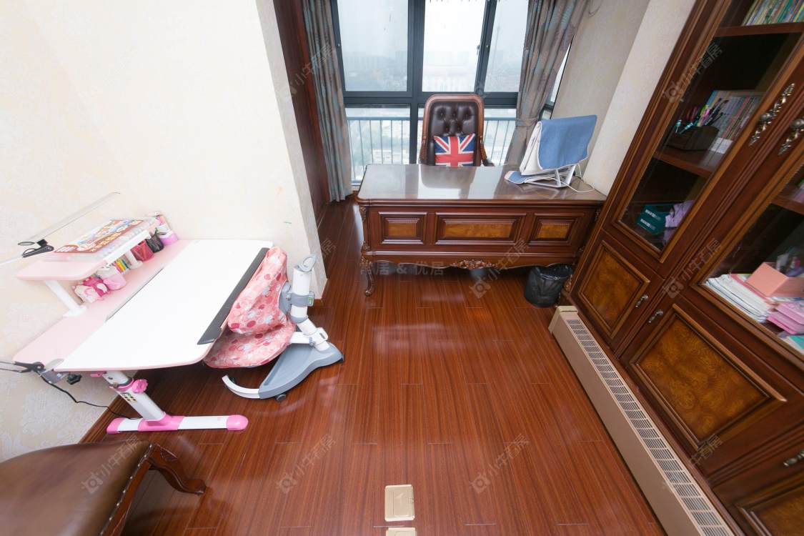 常州世茂香槟湖二期在售二手房房源室内图_小牛看房
