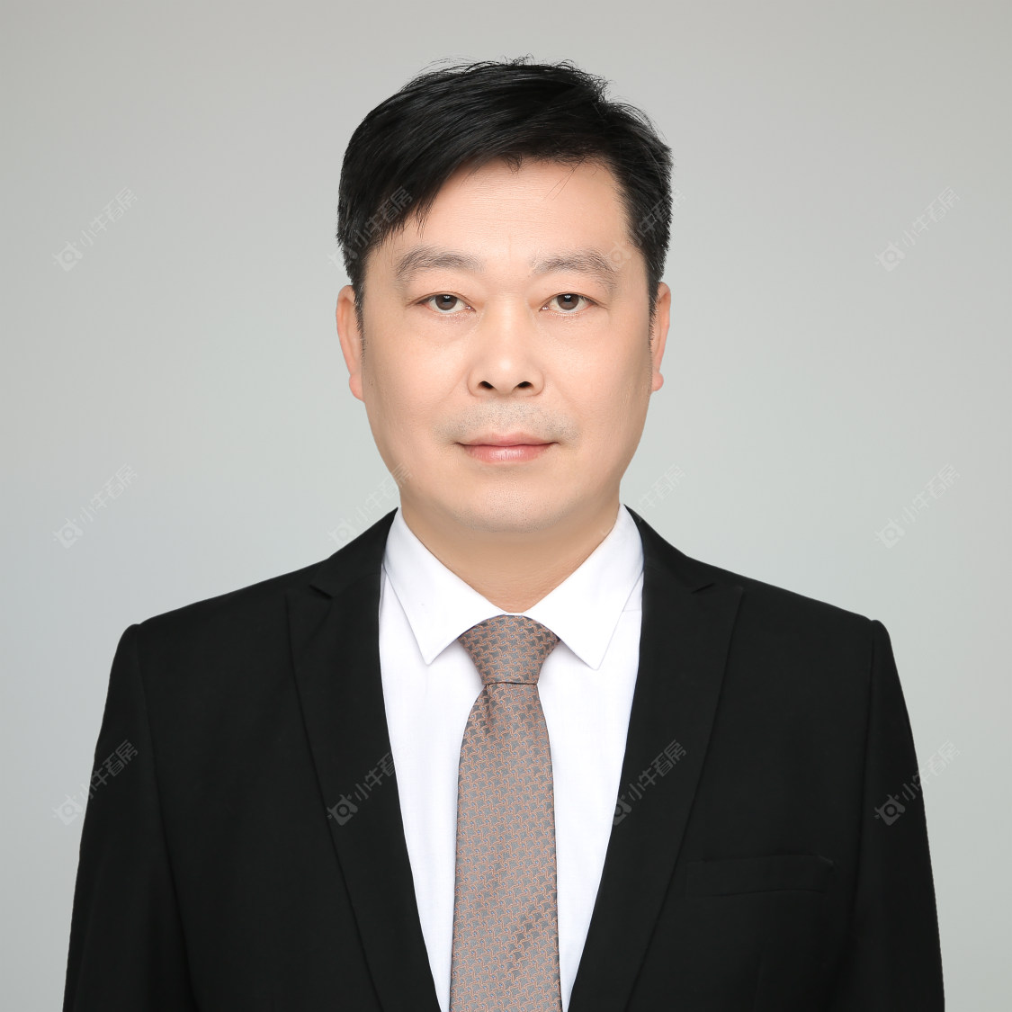 二手经纪人姚俊义