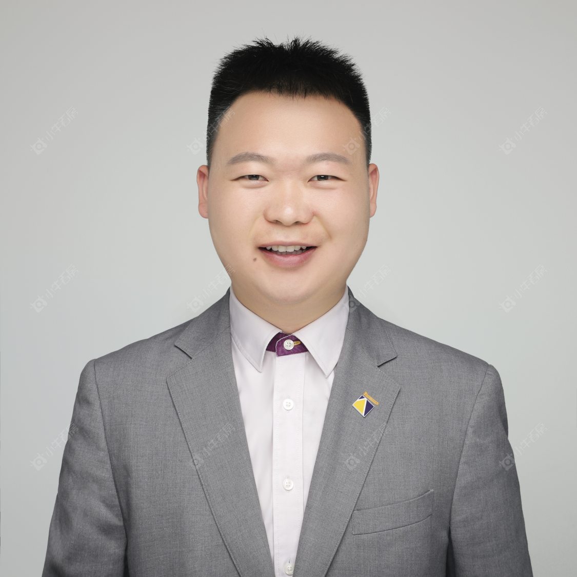 楼盘经纪人梁欣