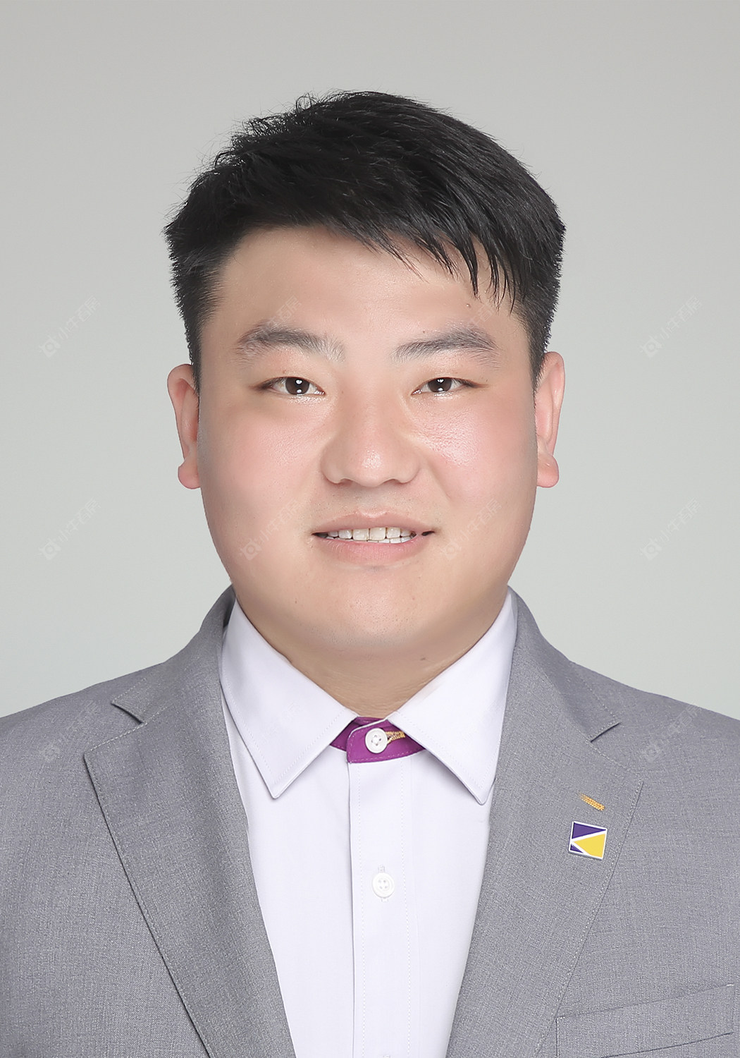 楼盘经纪人徐威