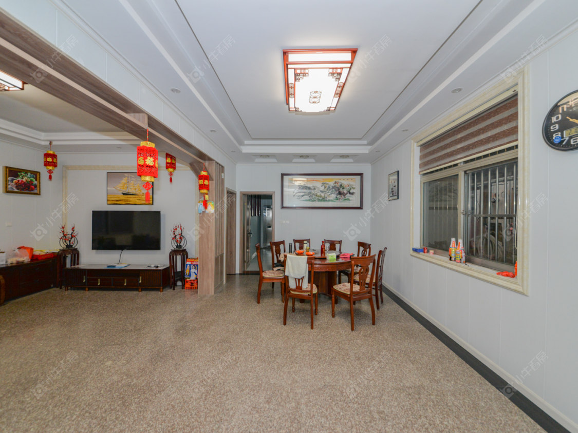 常州华胜新村4室3厅2卫在售二手房房源图片