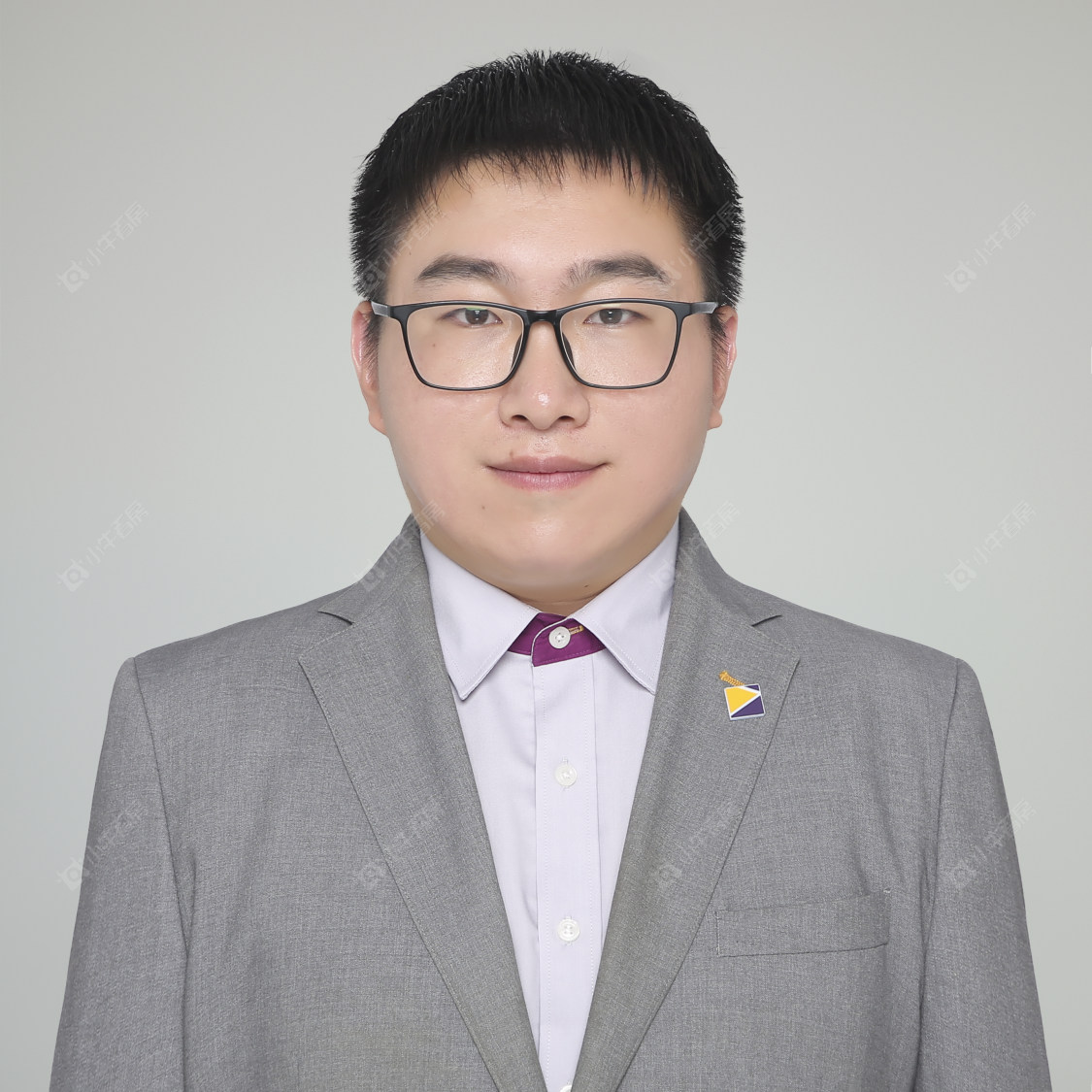 楼盘经纪人孟志鹏