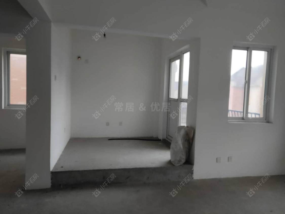 常州聚龙湾花园5室2厅3卫出租_小牛看房