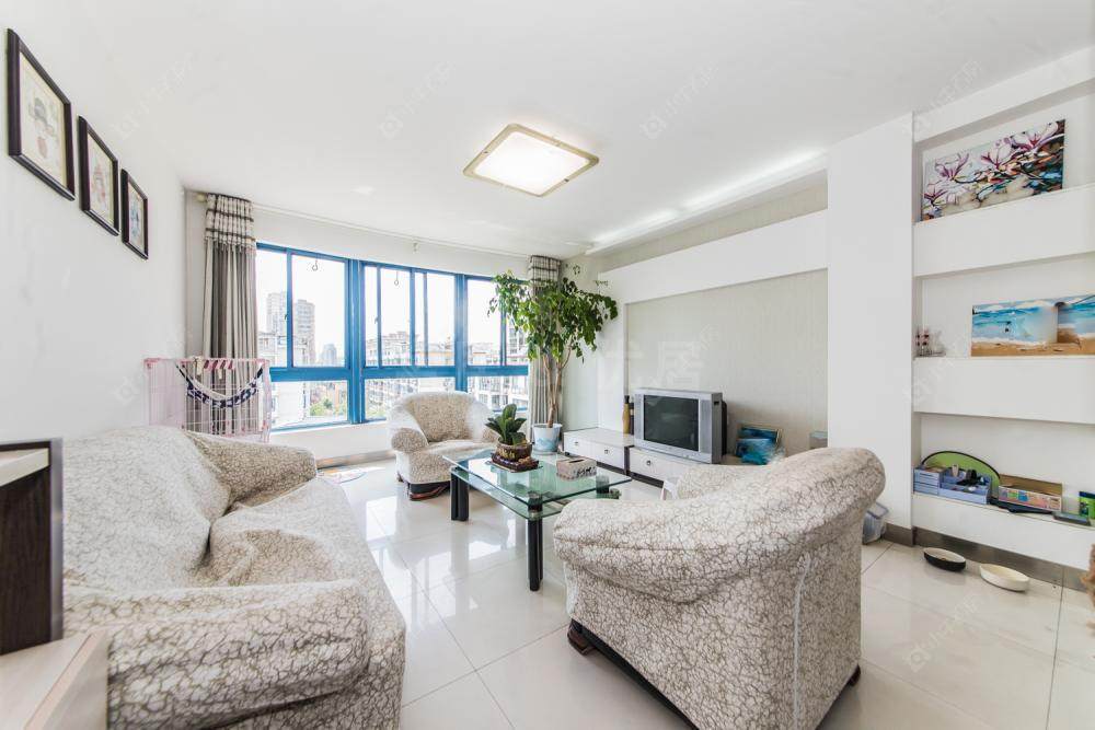 常州四季新城南苑4室2厅2卫在售二手房房源图片