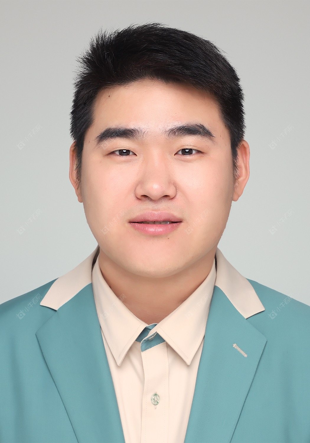 二手经纪人冷兴成