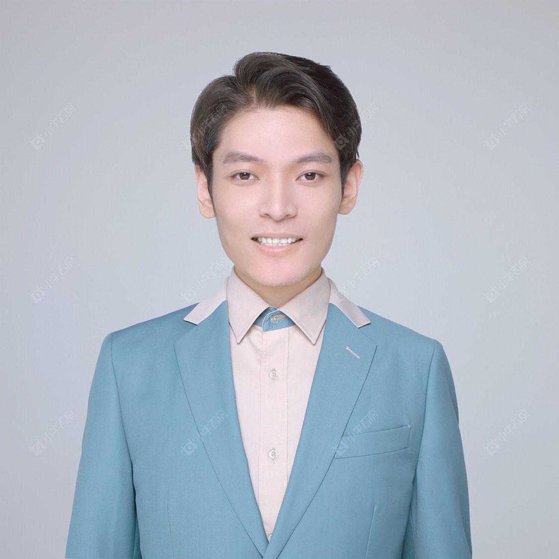 新房经纪人张震