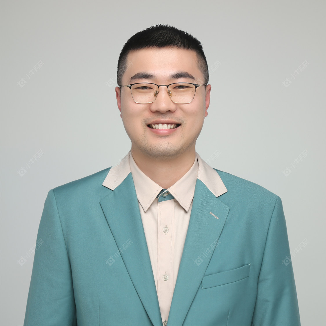 二手经纪人束方权